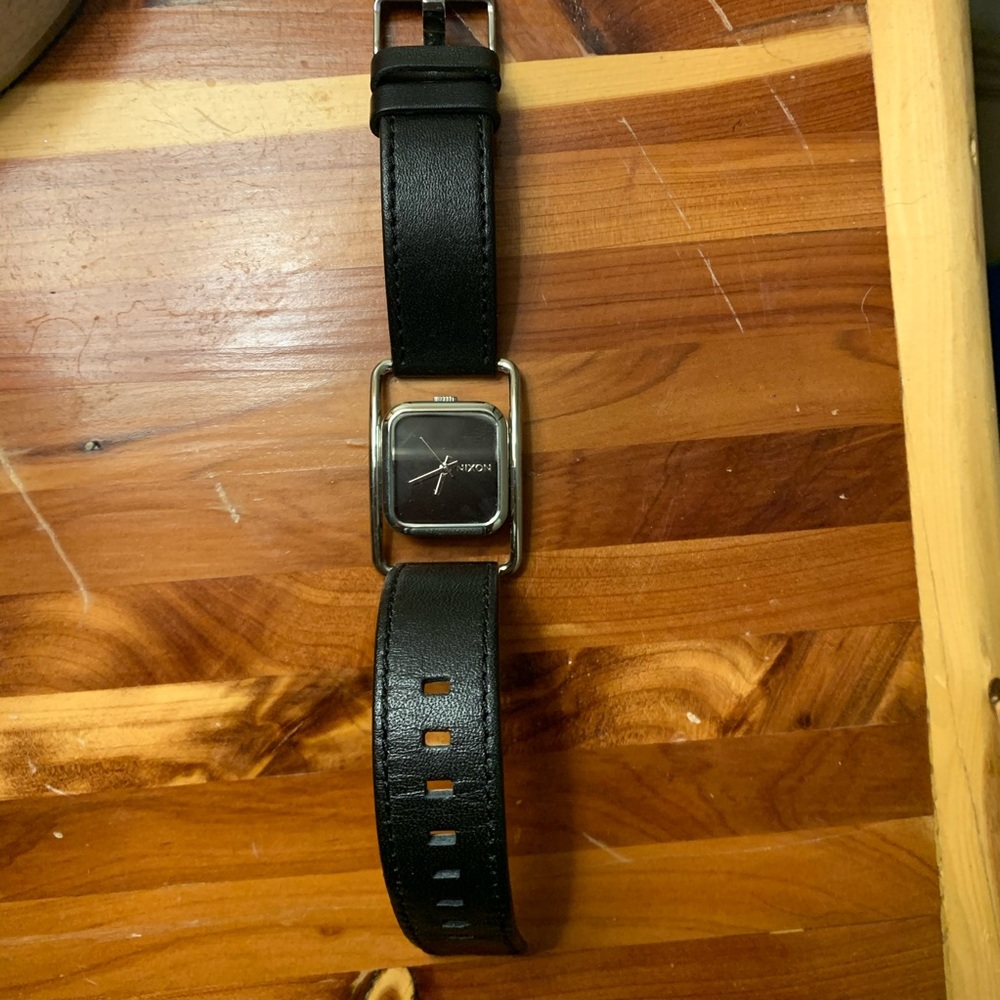 Women’s Nixon leather watch